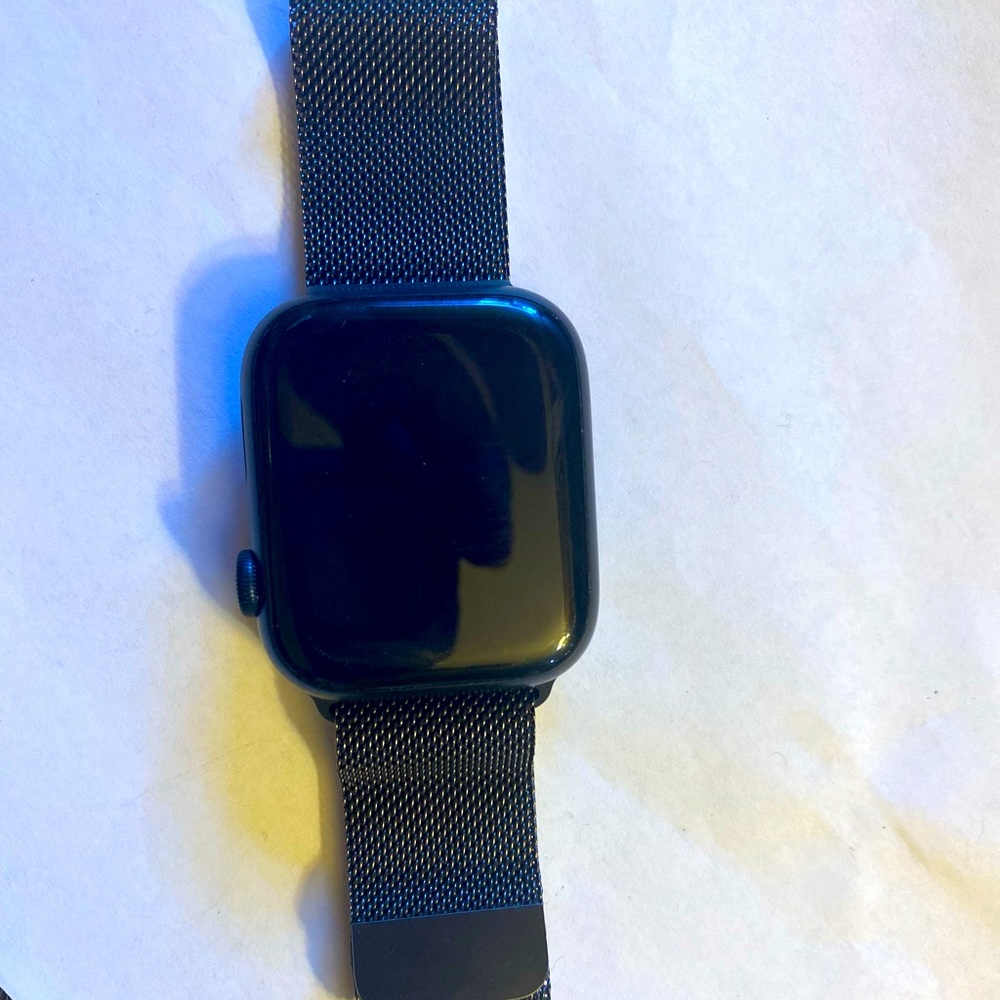 iCloud locked Apple Series 7 sapphire ION 45mm Aluminum read description LOCKED - Picture 1 of 5